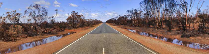 Outback Australian road at Albury Wodonga